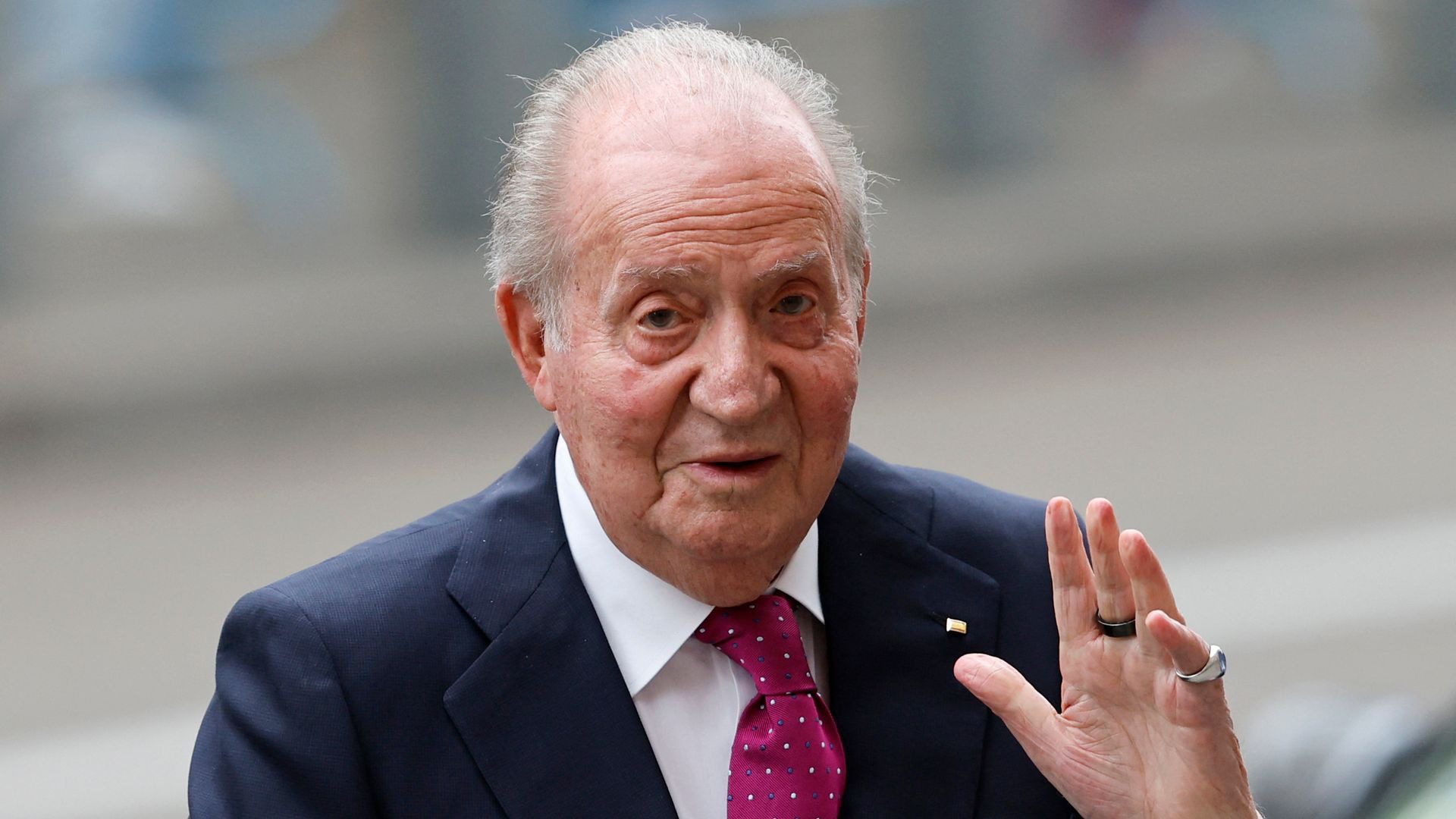 Al parecer, el rey emérito Juan Carlos tiene una nueva hija secreta que es aristócrata y se parece a Felipe