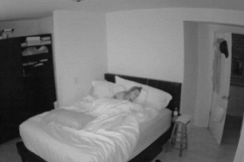 Ein Ehemann hat seine Frau heimlich mit einer versteckten Kamera gefilmt, und das ist, was er gesehen hat ➤ Buzzday.info