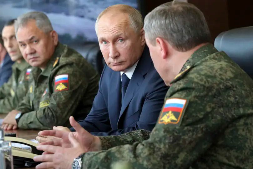 “Zerfall des russischen Kommando Systems”: Der russische Präsident Putin unterdrückt die Armee und entlässt einen weiteren General.