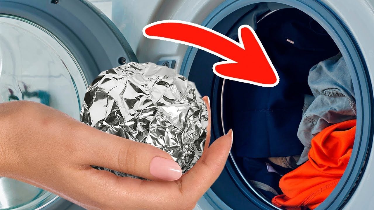 Uau: Experimente colocar uma bola de papel de alumínio na máquina de secar enquanto lava a roupa! É incrível!!!  ➤ Buzzday.info