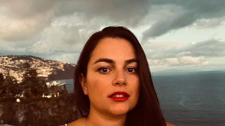 Ana Guiomar chocou os fãs com uma foto em biquíni