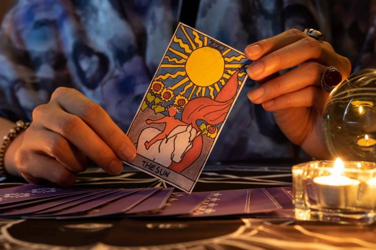 Minden csillaghoz más Tarot-kártya tartozik – melyik a tiéd?