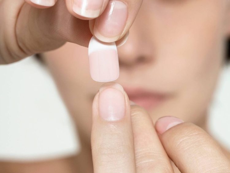 Unhas e infecções: como prevenir os riscos dos cuidados com as unhas