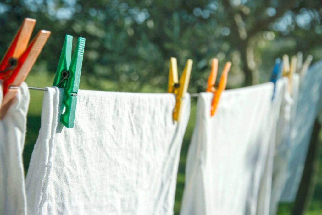 Oito razões pelas quais deve adicionar vinagre branco à sua roupa