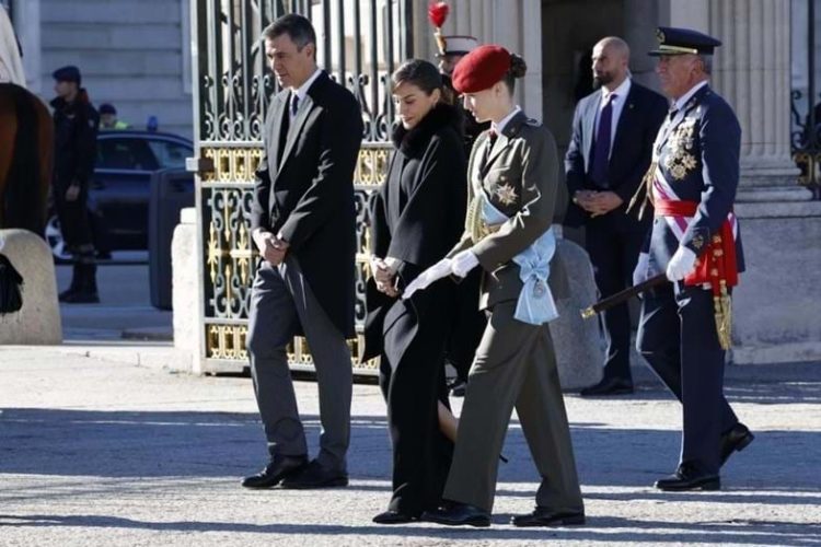 Para proteger a imagem da monarquia, o Palácio da Zarzuela orquestrou um plano para comprar um vídeo polémico