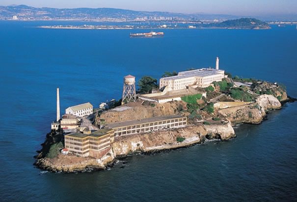 55 anos depois, o homem que fugiu de Alcatraz envia esta nota ao ➤ Buzzday.info