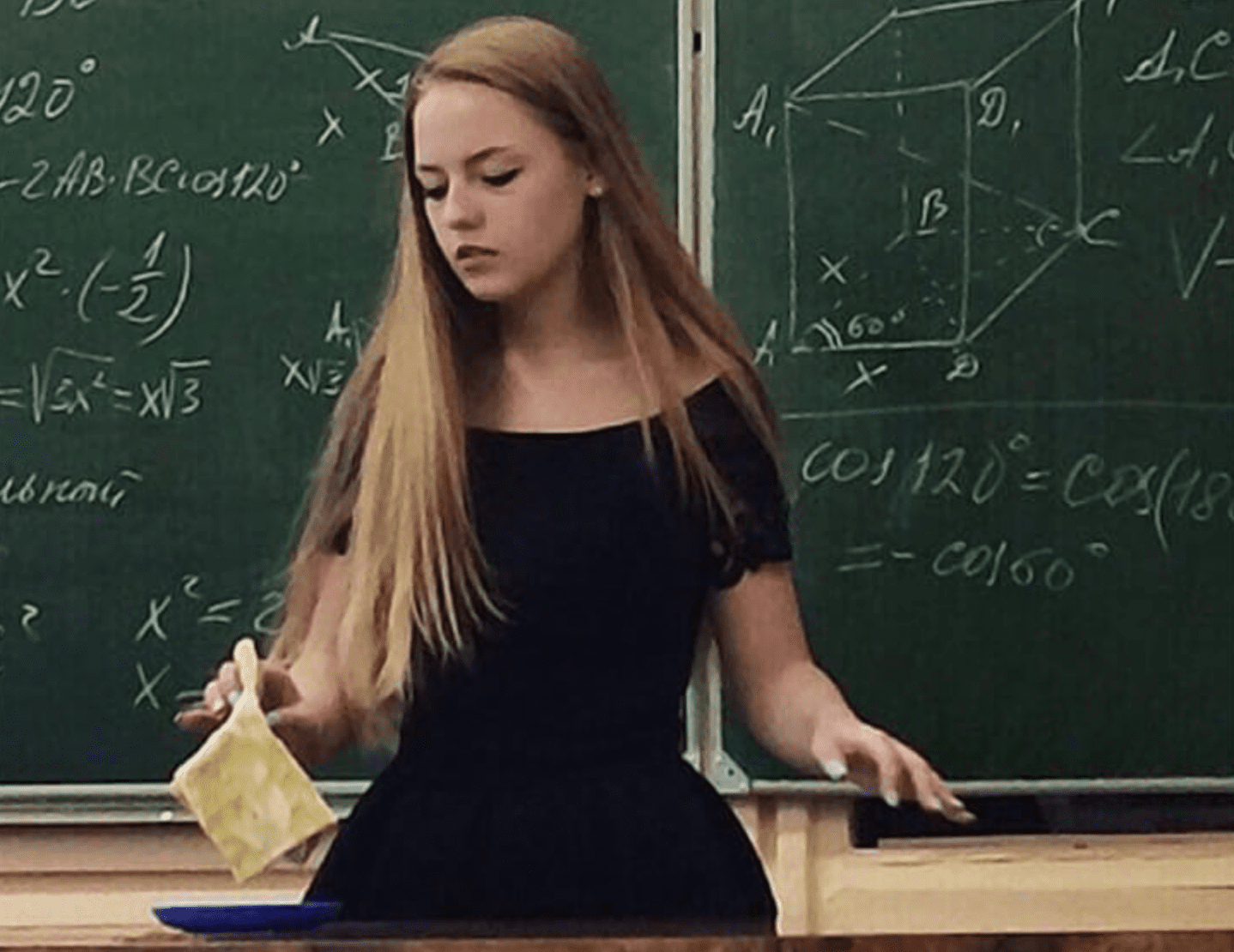 Красивые учительницы. Красивые учителя. Учитель и ученик. Училка пришла к ученице. Учитель род.