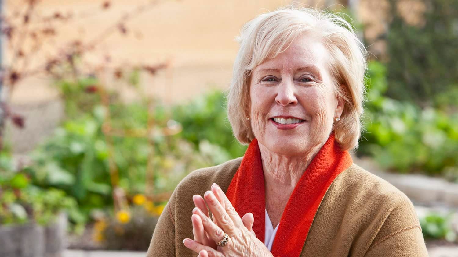 La abuela no dormirá en la residencia de ancianos hasta que su hijo descubra qué está pasando