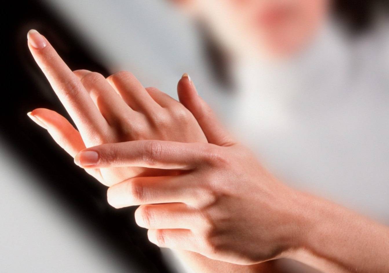 指の形であなたの性格が分かる？皆さんの指の形はどのタイプですか？ ➤ Buzzday.info