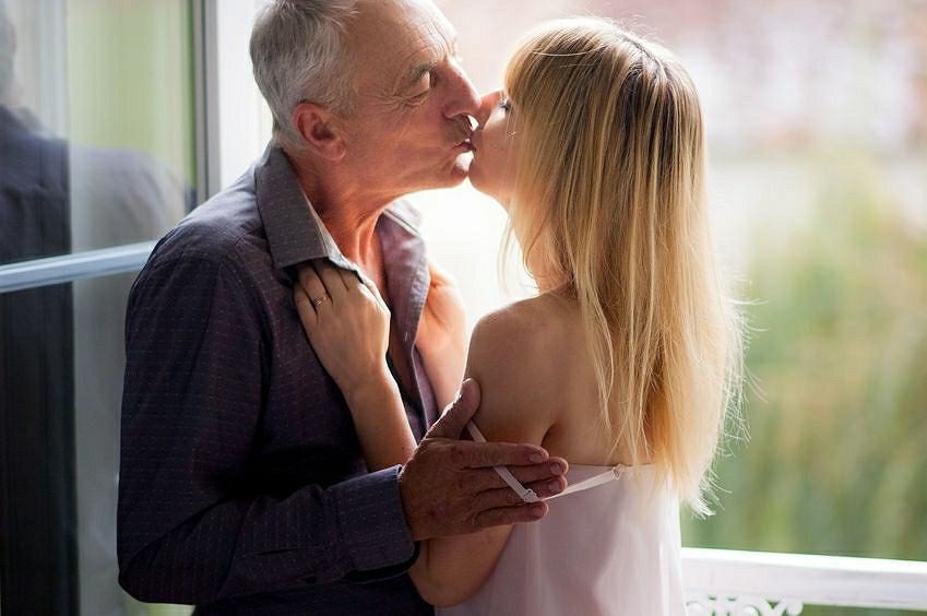 Nessa idade, os homens geralmente perdem o interesse por mulheres ➤ Buzzday.info