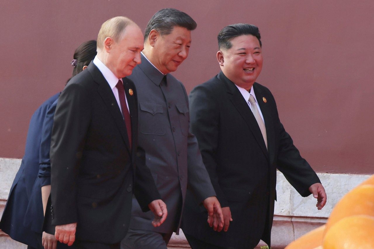 Putin y Xi olvidaron apagar el micrófono, lo que permitió a los periodistas escuchar su conversación