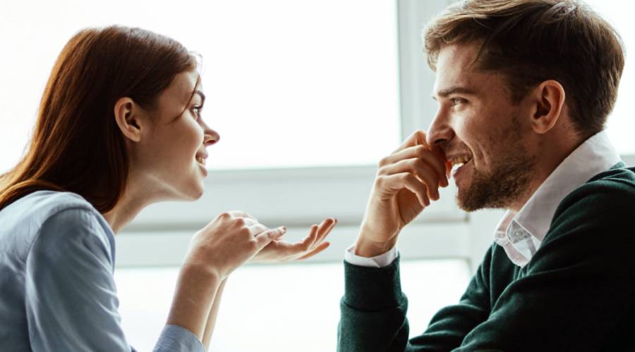 7 señales de que una mujer casada busca algo más que amistad en un hombre ➤ Buzzday.info